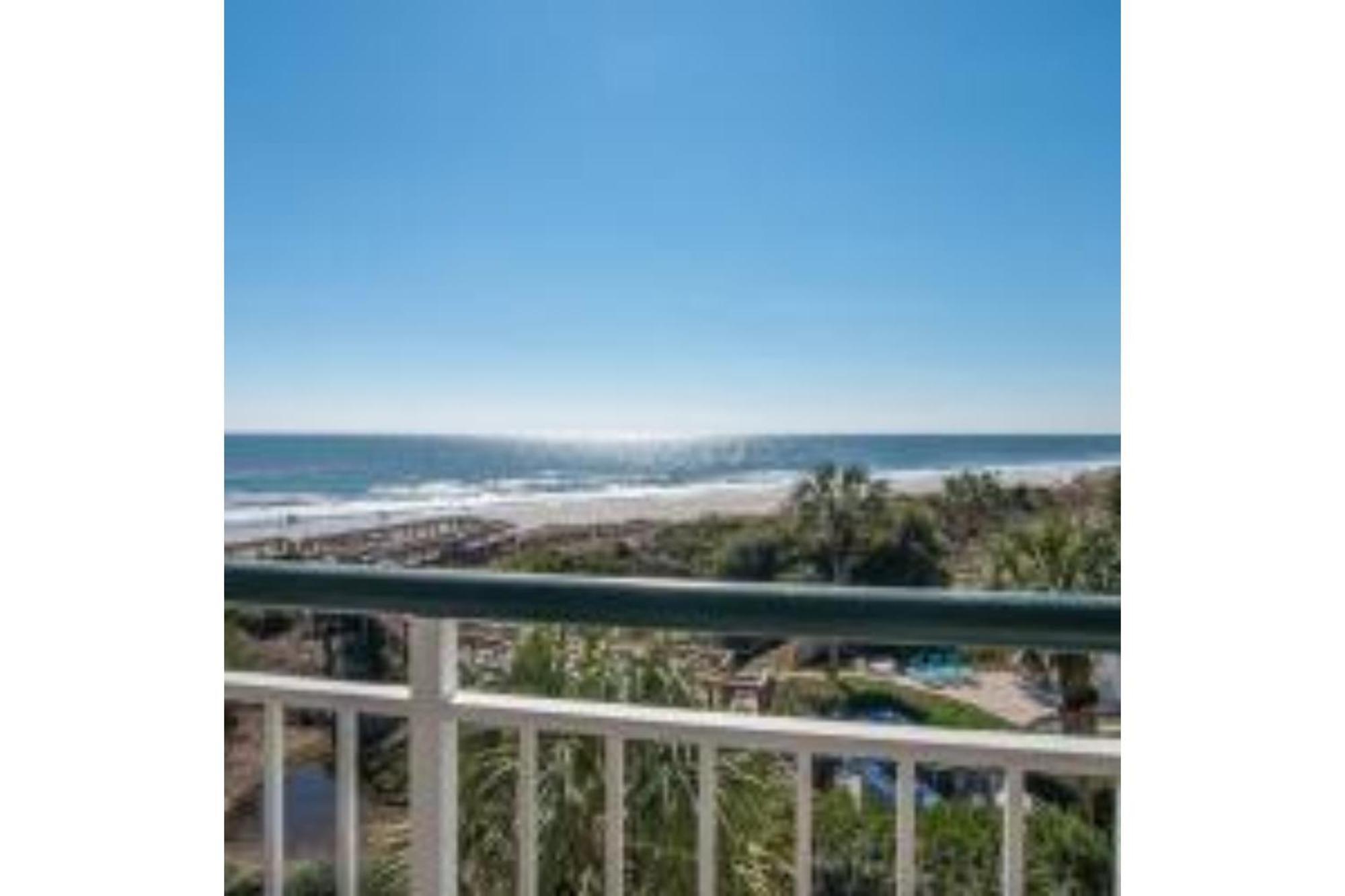 Litchfield Beach & Golf Resort Exterior photo